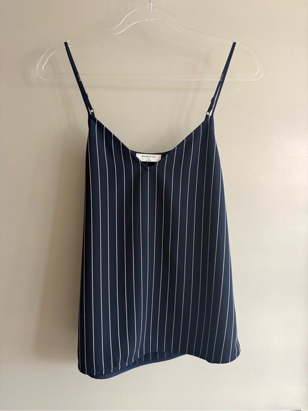 Aritzia Babaton Everly Camisole | Navy & White Pinstripe | size: XS